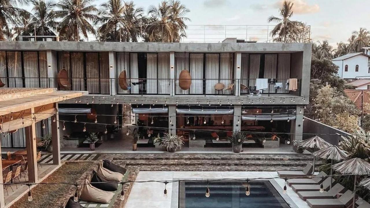 The Salty Pelican Yoga & Surf Retreat Dikwella Εξωτερικό φωτογραφία