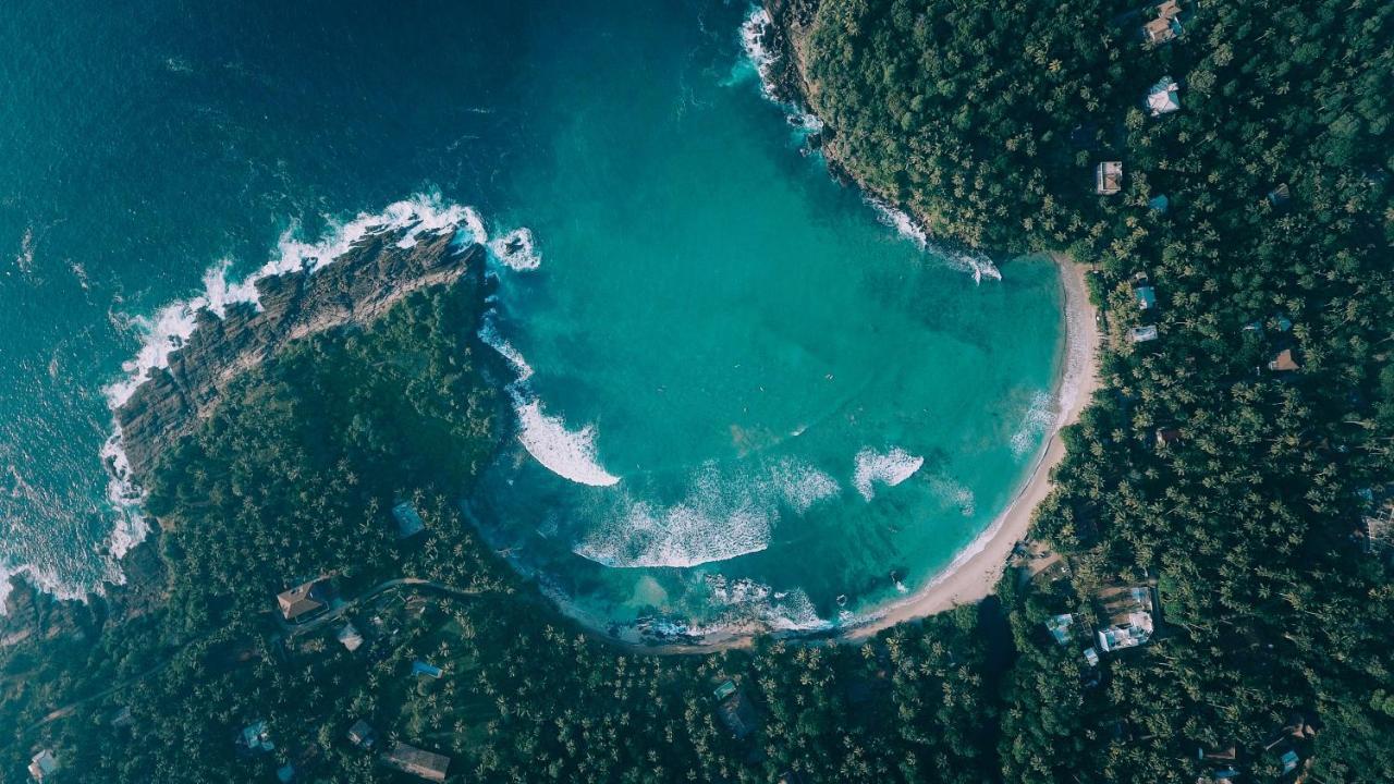 The Salty Pelican Yoga & Surf Retreat Dikwella Εξωτερικό φωτογραφία